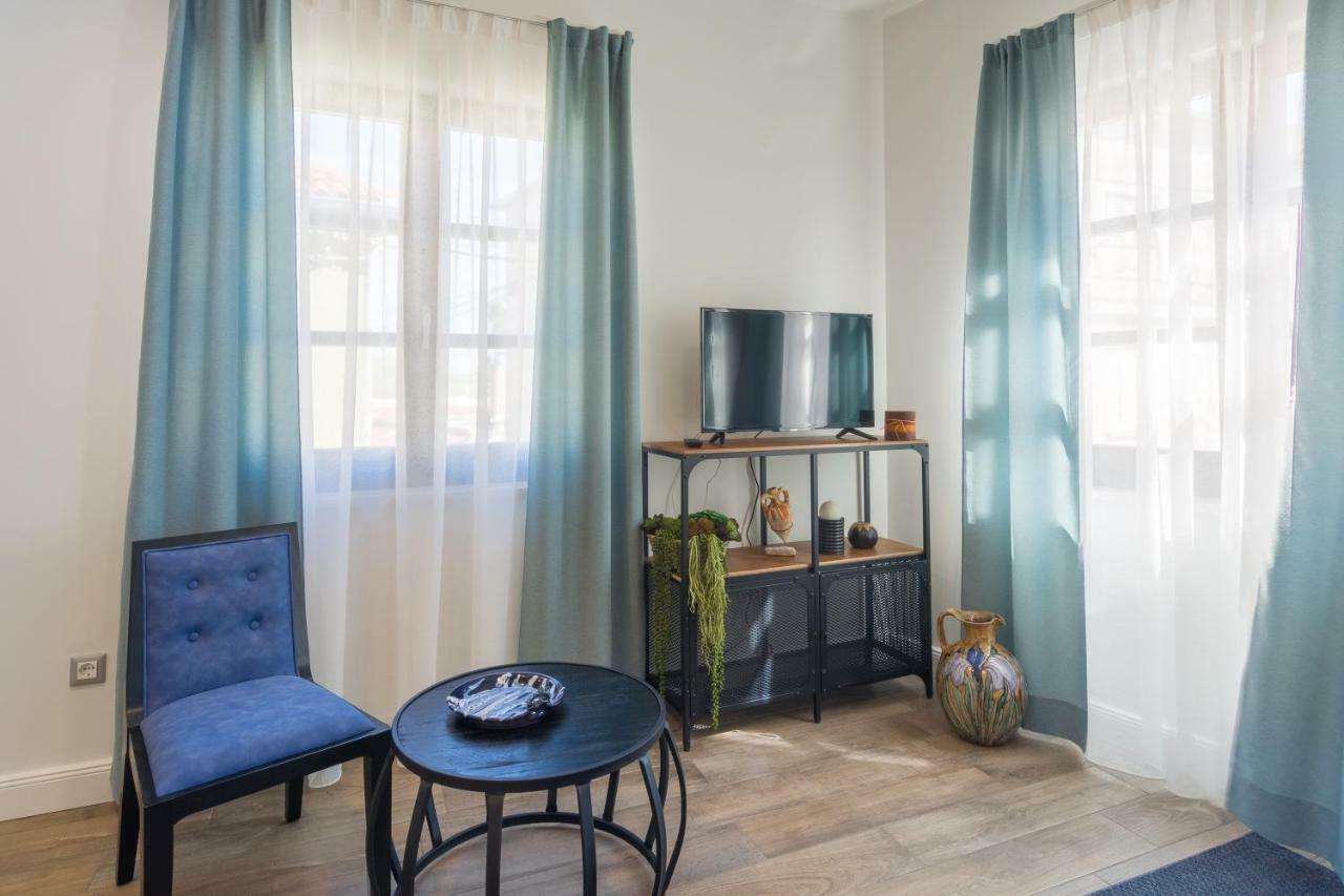 Apartments Mihael Нин Екстериор снимка