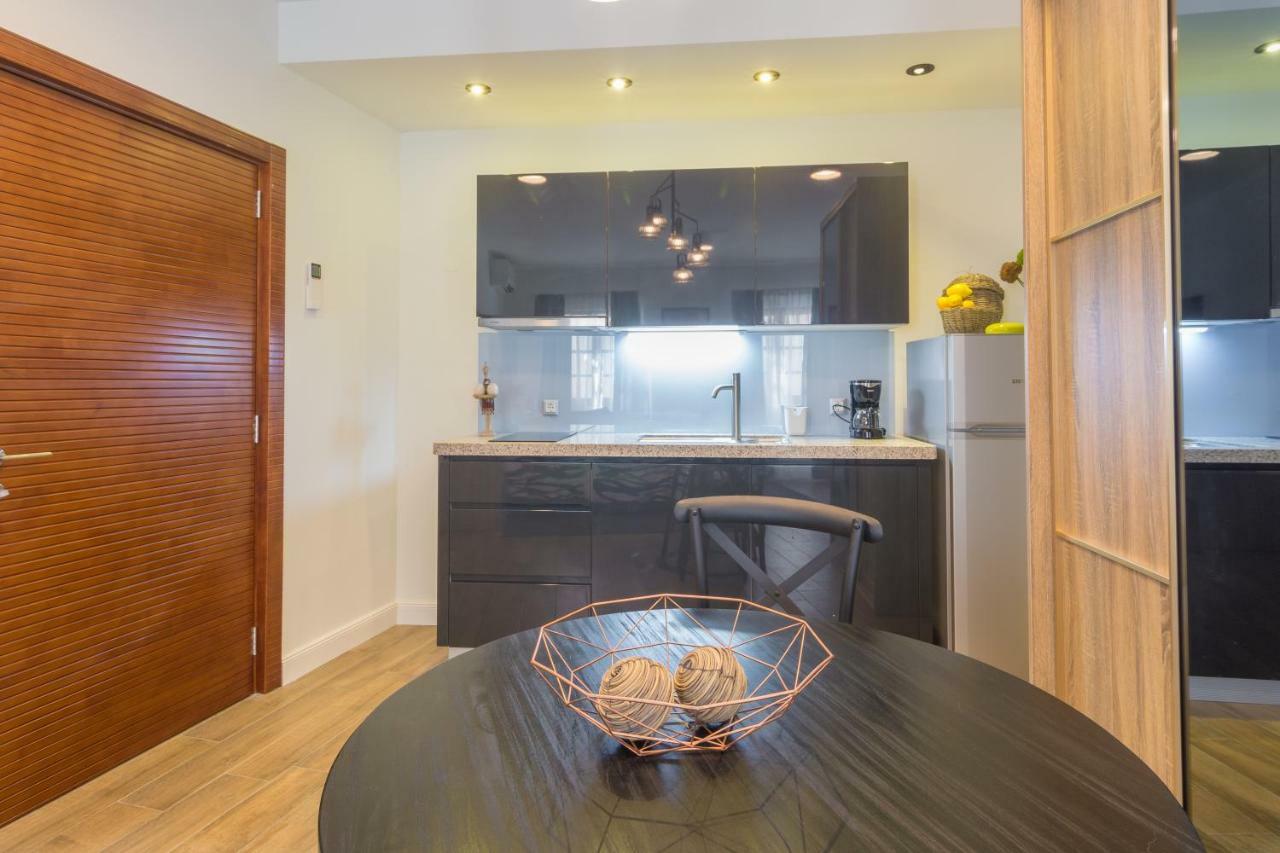 Apartments Mihael Нин Екстериор снимка